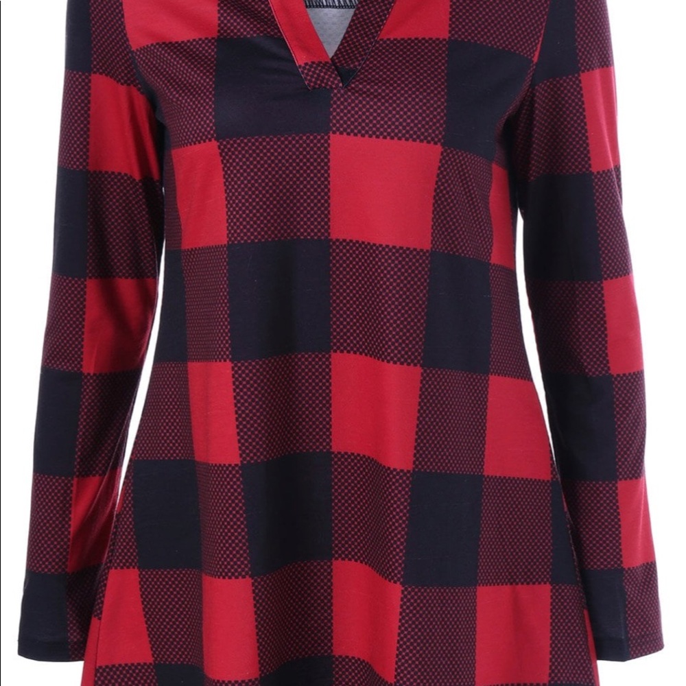 Split Neck Long Plaid Boyfriend T-Shirt